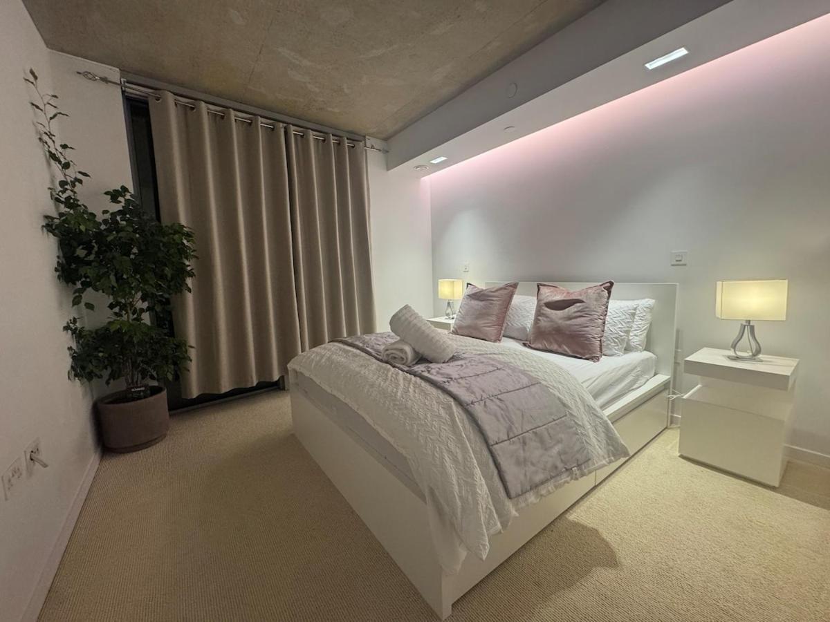 Luxury 1 Bedroom Apartment In Λονδίνο Εξωτερικό φωτογραφία
